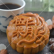 伍仁果月  Assorted Nuts Mooncake