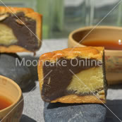 芝麻绿豆 Sesame and Mungbean Paste Mooncake [Straight Cut]