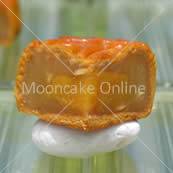 核桃莲蓉 White Lotus Paste Mooncake with Walnut